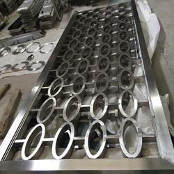 异型不锈钢屏风制品厂 激光不锈钢屏风与不锈钢电器的卓越制造之路
